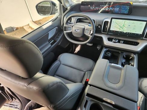 New 2026 Ford Expedition Max Active image 10