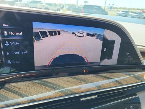 Used 2021 Cadillac Escalade Premium Luxury Platinum RWD image 24