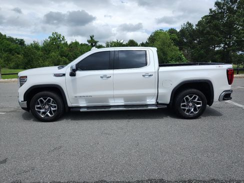 Certified 2025 GMC Sierra 1500 SLT w/ SLT Premium Plus Package AWD/4WD image 2