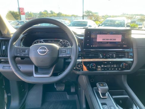 Used 2026 Nissan Pathfinder SV AWD/4WD image 23