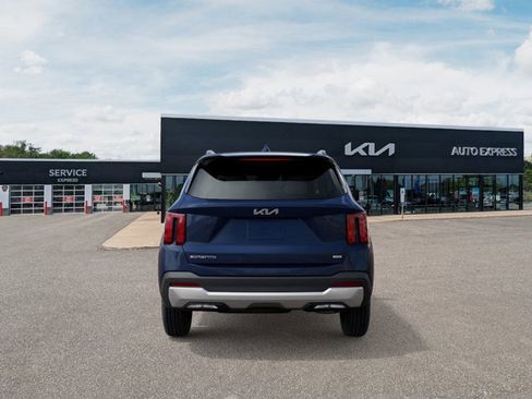 New 2026 Kia Sorento S image 5