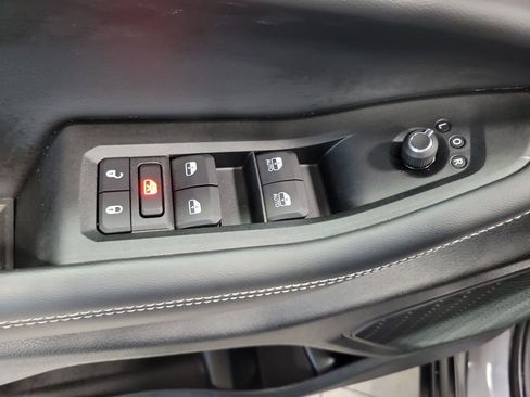 Used 2025 Jeep Grand Cherokee Altitude image 31