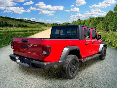 Used 2022 Jeep Gladiator Sport AWD/4WD image 7