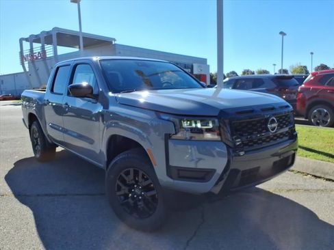 New 2026 Nissan Frontier SV w/ Tow Package AWD/4WD image 1
