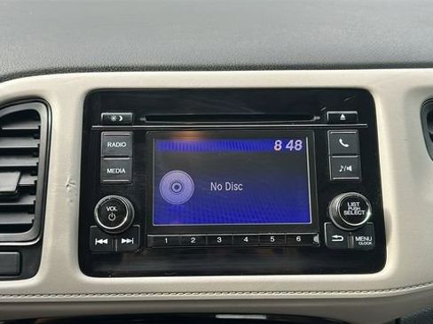 Used 2019 Honda HR-V LX image 9