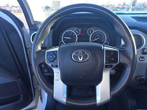 Used 2017 Toyota Tundra SR5 image 10