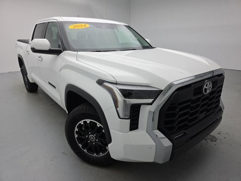Used 2024 Toyota Tundra SR5 image 3