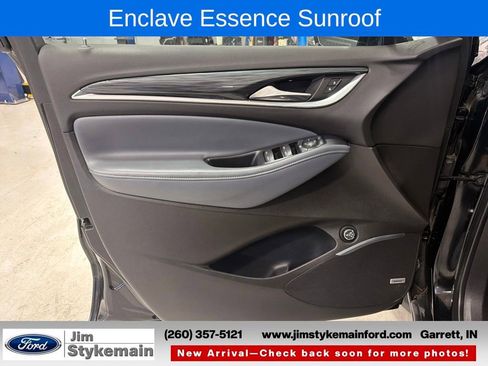 Used 2021 Buick Enclave Essence w/ Sound and Sites Package FWD image 14