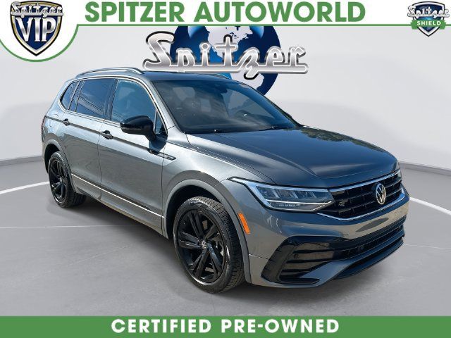 Used 2023 Volkswagen Tiguan SE R-Line AWD/4WD image 1