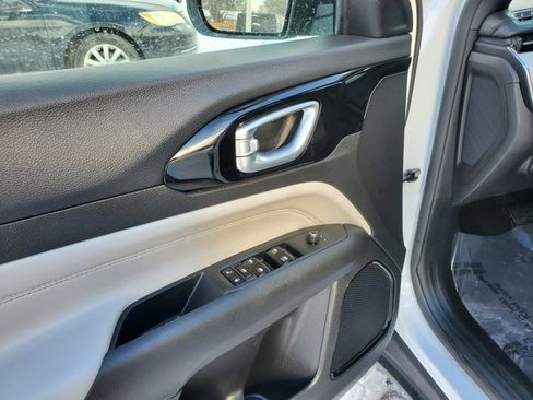 Certified 2023 Jeep Compass Limited image 9