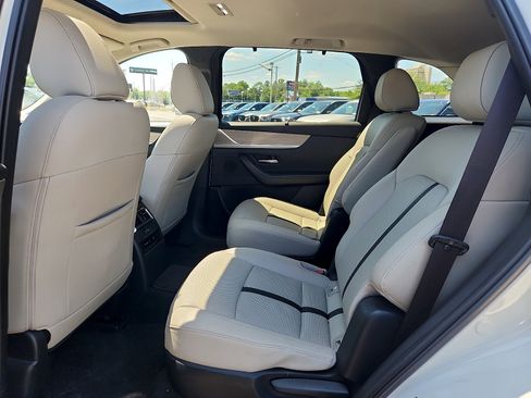 Certified 2024 MAZDA CX-90 Plug-In Hybrid w/ Preferred AWD/4WD image 12