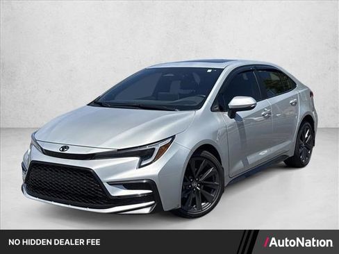 Certified 2025 Toyota Corolla XSE FWD image 1