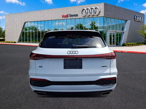 Used 2025 Audi Q5 Premium w/ Convenience Package AWD/4WD image 5