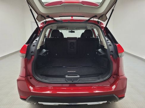 Used 2017 Nissan Rogue S AWD/4WD image 29
