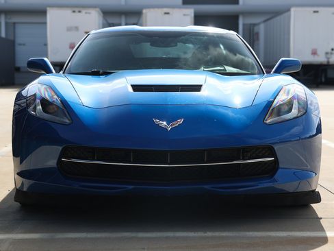Used 2016 Chevrolet Corvette Stingray Coupe w/ 2LT Preferred Equipment Group RWD image 22