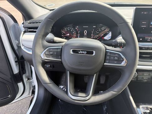 Used 2023 Jeep Compass Limited AWD/4WD image 21