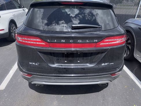 Used 2017 Lincoln MKC Reserve w/ Lincoln MKC Climate Package AWD/4WD image 4
