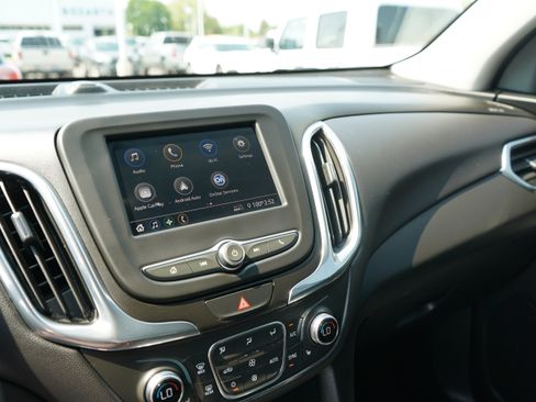 Used 2020 Chevrolet Equinox LT AWD/4WD image 7