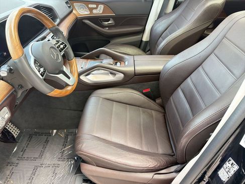 Used 2020 Mercedes-Benz GLS 580 4MATIC image 4