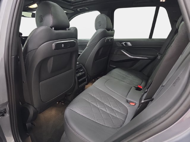 Certified 2024 BMW X5 xDrive40i w/ Premium Package AWD/4WD image 10