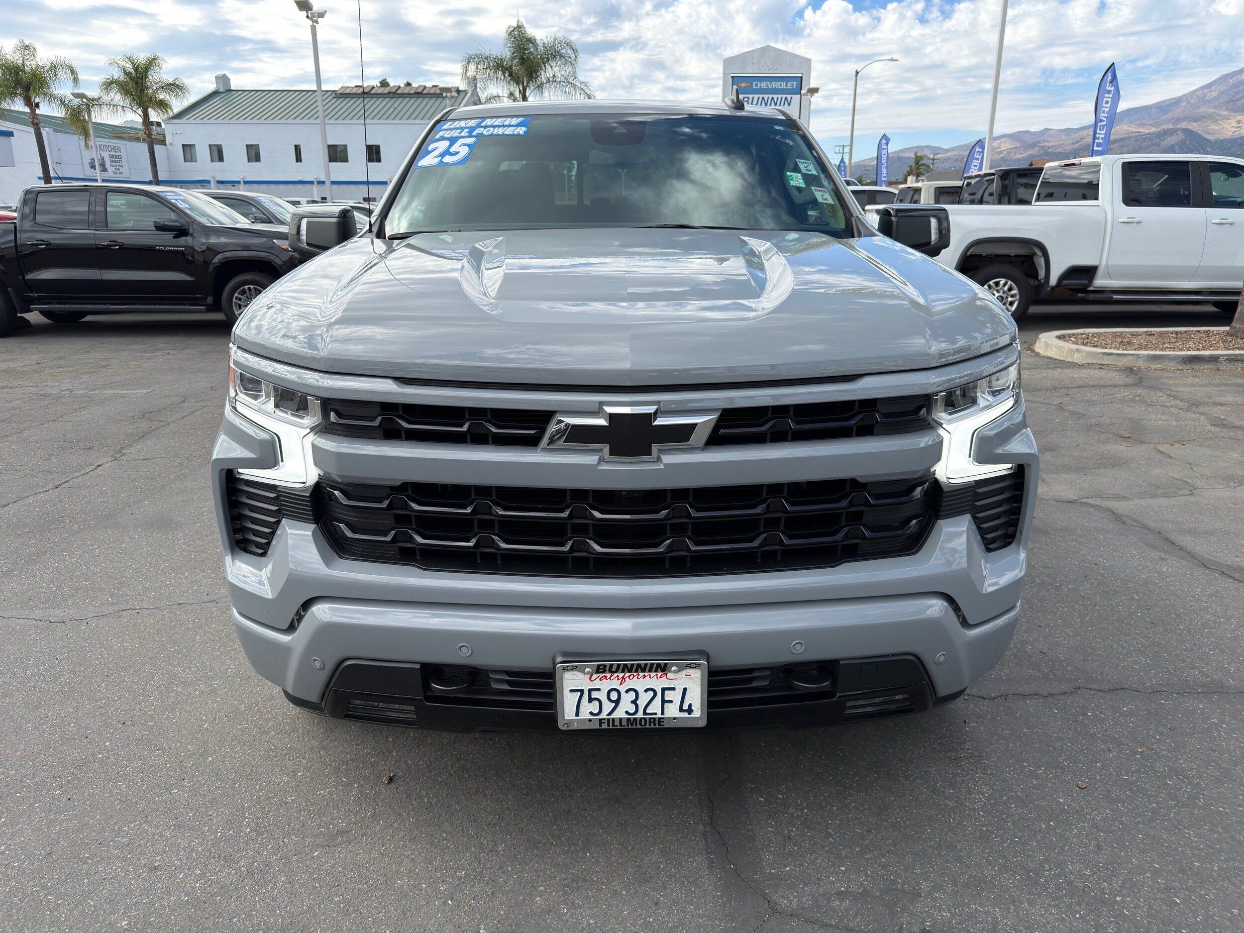 Used 2025 Chevrolet Silverado 1500 RST w/ Convenience Package II RWD image 3