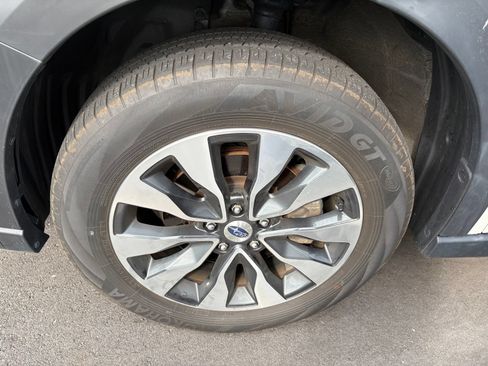 Certified 2024 Subaru Outback Limited AWD/4WD image 10