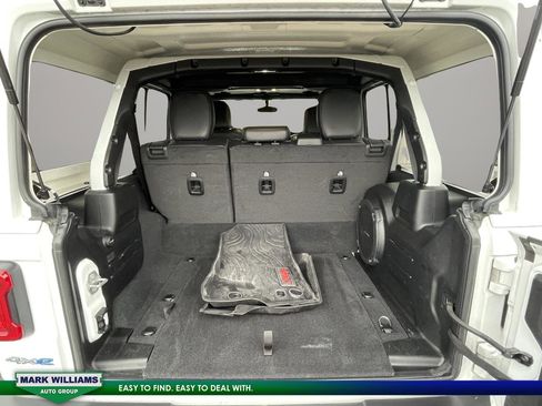 Used 2022 Jeep Wrangler Unlimited Sahara w/ Cold Weather Group image 38