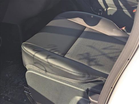 New 2026 Ford Transit 250 148 Medium Roof w/ Load Area Protection Package RWD image 4