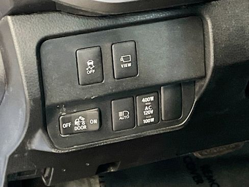 Used 2023 Toyota Tacoma TRD Sport w/ TRD Premium Sport Package AWD/4WD image 10