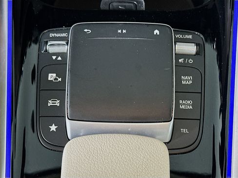 Used 2023 Mercedes-Benz GLB 250 image 25