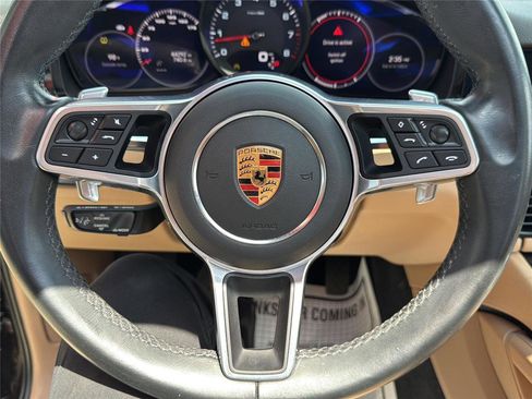 Used 2022 Porsche Cayenne Platinum Edition AWD/4WD image 16