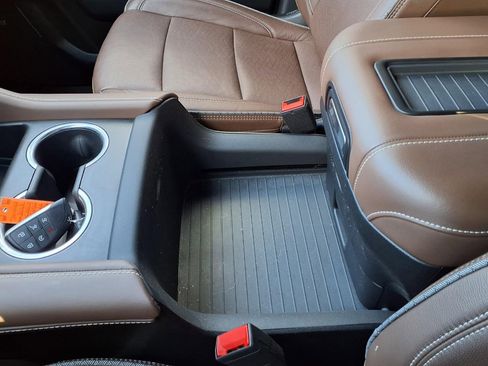 Used 2023 Chevrolet Tahoe High Country image 39