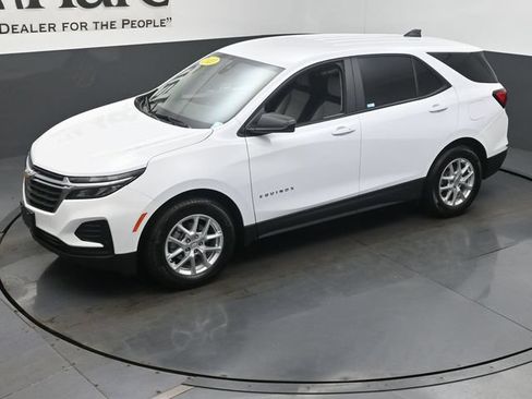 Used 2023 Chevrolet Equinox LS w/ LS Convenience Package FWD image 44