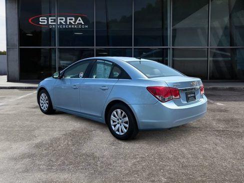 Used 2011 Chevrolet Cruze LS w/ Connectivity Package FWD image 3