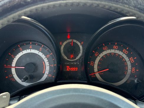 Used 2015 Scion tC FWD image 11