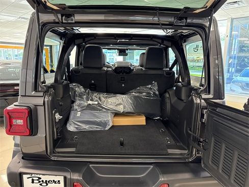 New 2025 Jeep Wrangler Unlimited Rubicon 392 image 30