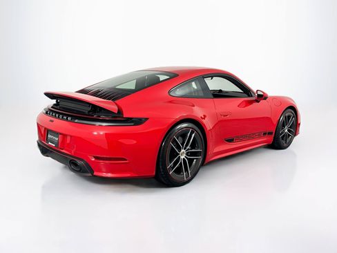 Used 2025 Porsche 911 Carrera RWD image 5