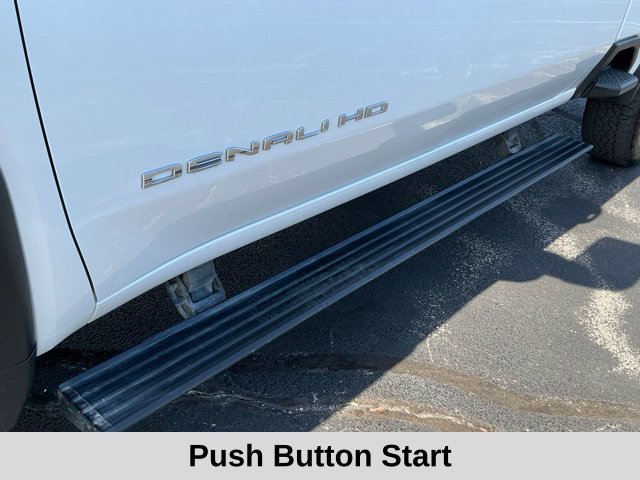 Used 2024 GMC Sierra 2500 Denali Ultimate AWD/4WD image 13