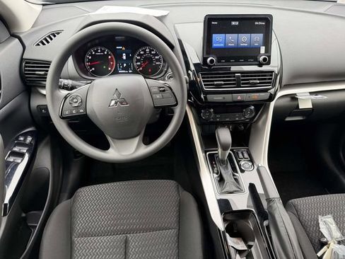 New 2026 Mitsubishi Eclipse Cross LE image 8