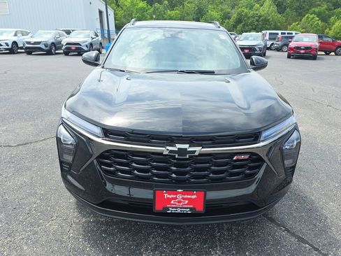 New 2026 Chevrolet Trax RS w/ Sunroof Package FWD image 3