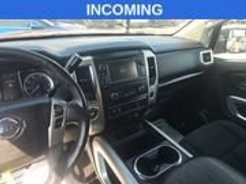 Used 2018 Nissan Titan SV w/ SV Convenience Package RWD image 13