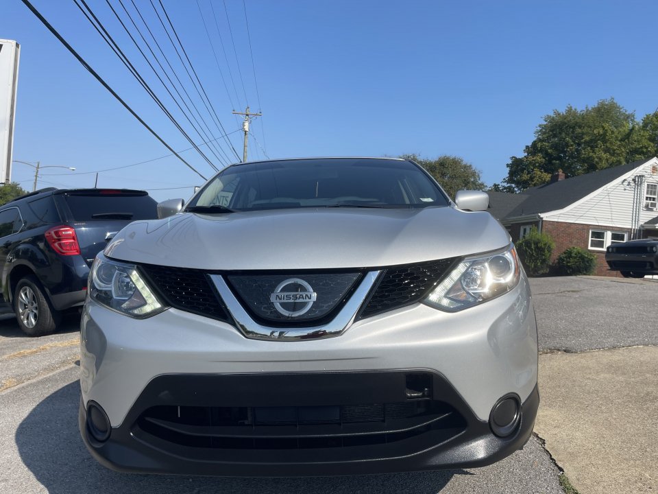 Used 2019 Nissan Rogue Sport S AWD/4WD image 3