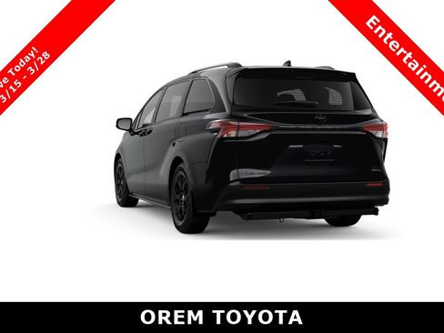 New 2026 Toyota Sienna XLE Woodland Edition image 7