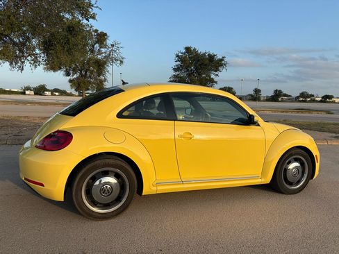 Used 2012 Volkswagen Beetle 2.5 FWD image 49