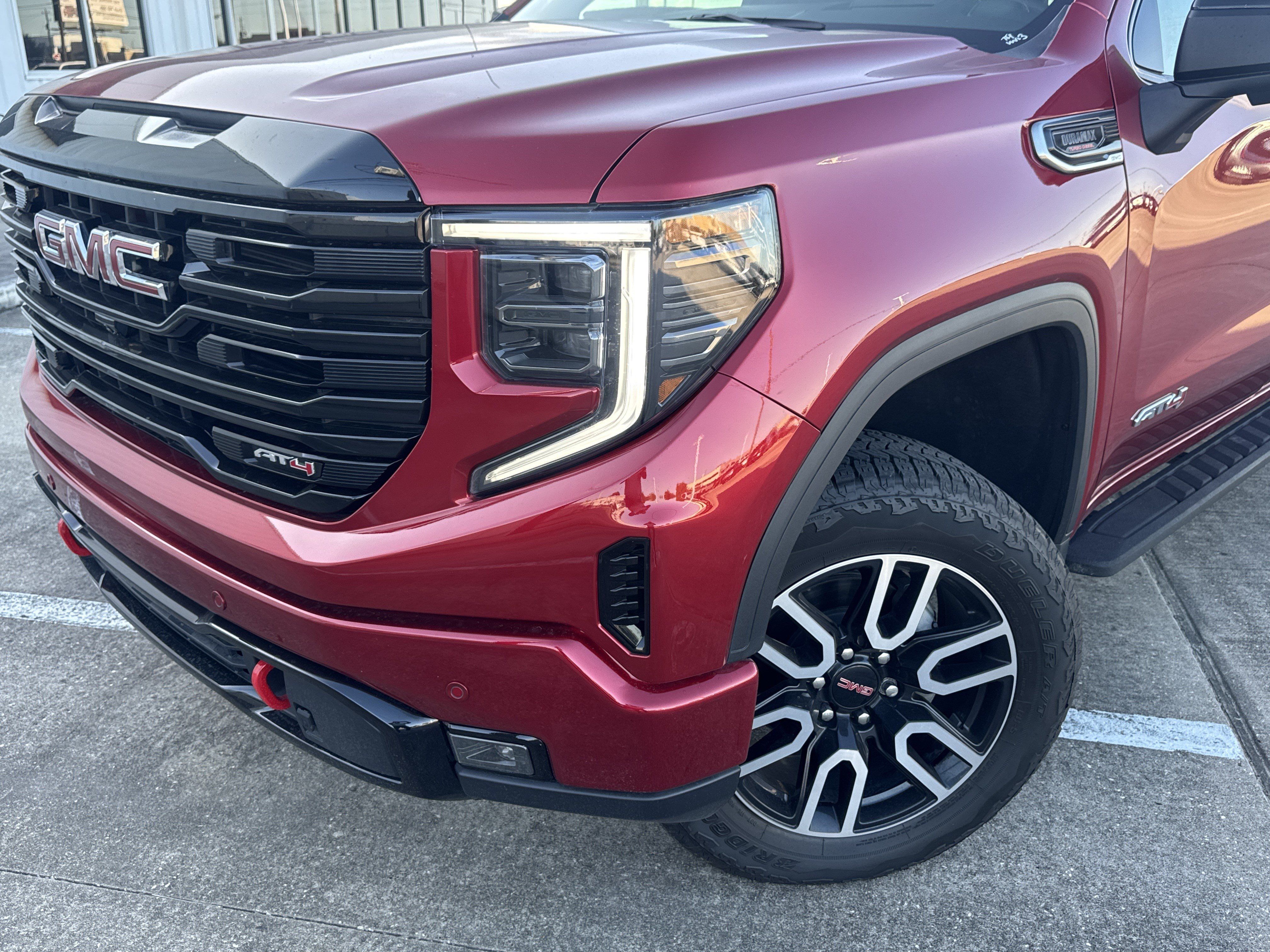 Used 2025 GMC Sierra 1500 AT4 w/ AT4 Premium Package AWD/4WD image 2