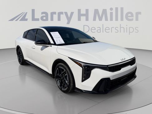 Used 2025 Kia K4 GT-Line w/ GT-Line Premium Package FWD image 7