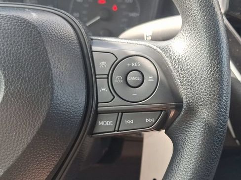 Used 2025 Toyota Corolla LE FWD image 20