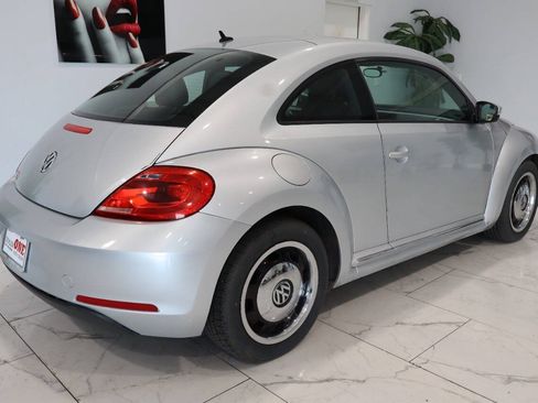Used 2013 Volkswagen Beetle 2.5 FWD image 3