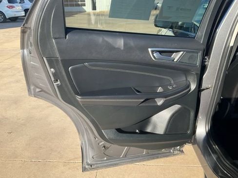 Used 2024 Ford Edge Titanium image 22