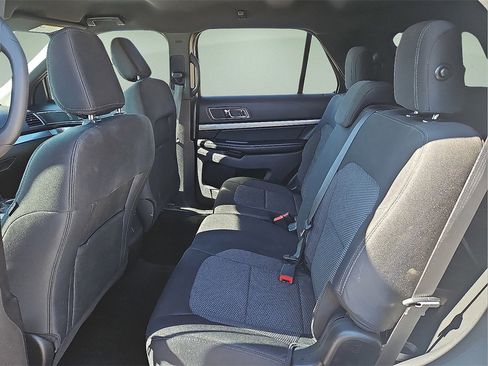 Used 2018 Ford Explorer XLT w/ Equipment Group 201A image 13